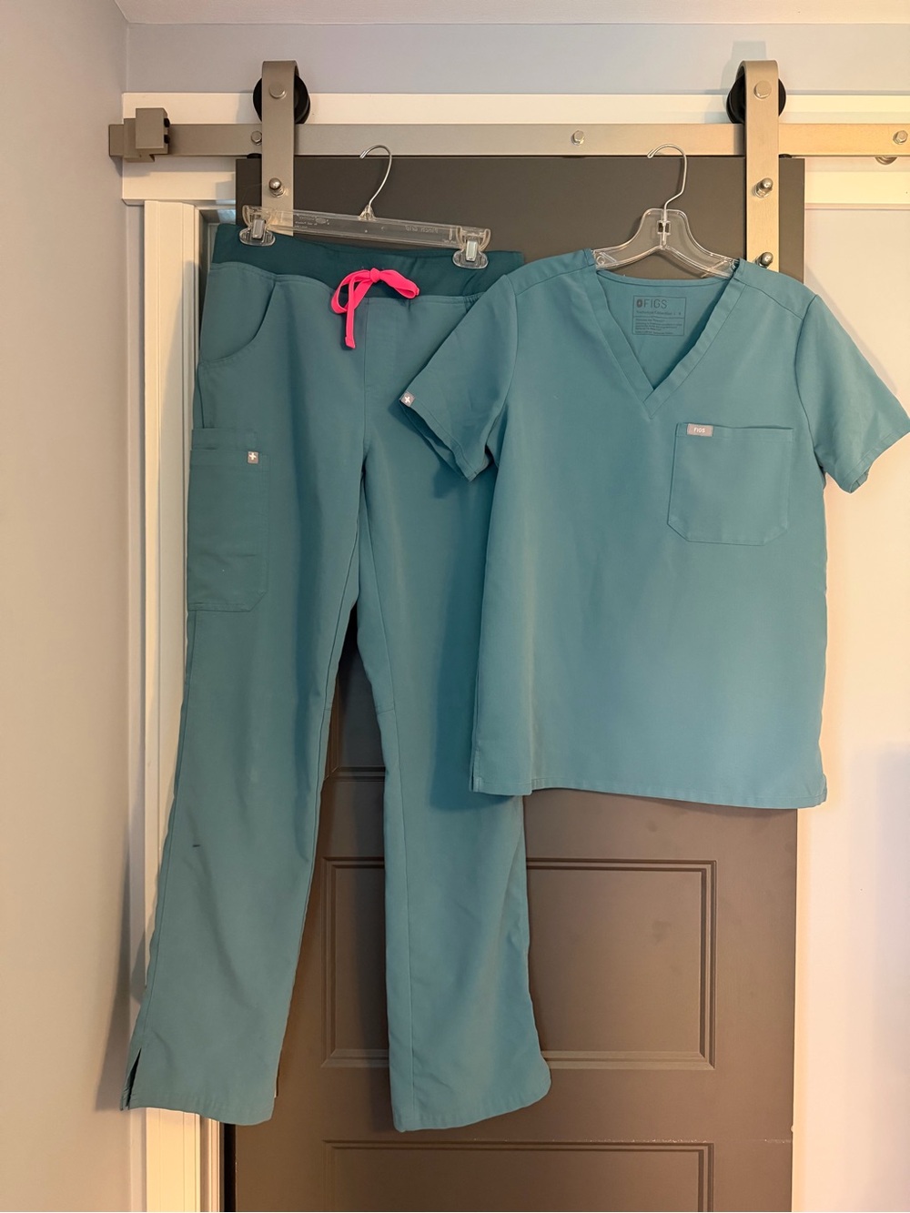 Figs Hydrogreen Boot-Cut Scrub Set with Pink Drawstring